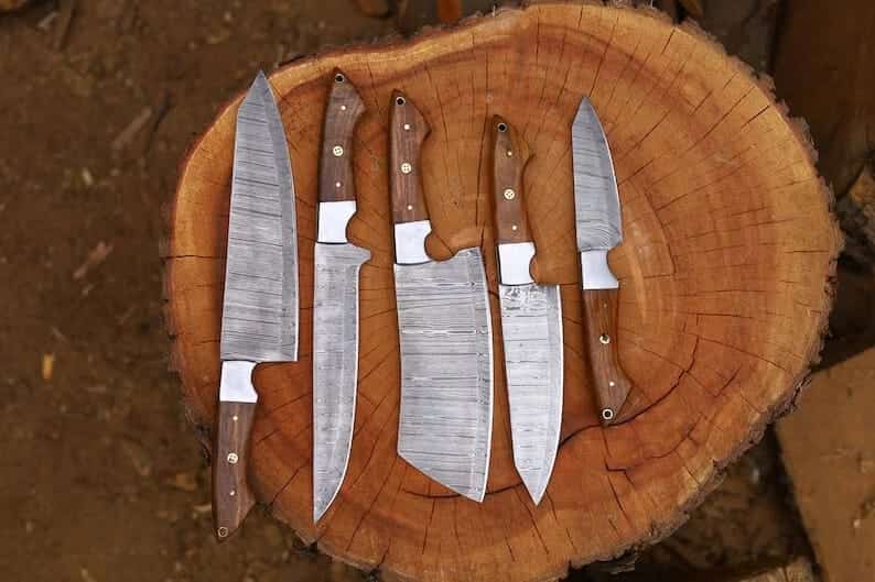 Five practical culinary blade profiles with natural handles