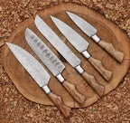 Handmade Damascus blade pattern and handle details