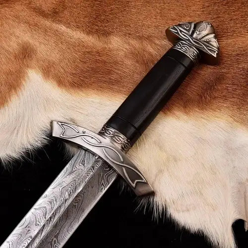 Handmade Damascus Viking Sword: Etched Medieval Replica with Scabbard