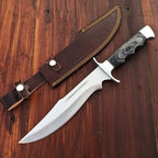 Expendables Legionnaire Bowie Knife Replica – Steel – handle or hilt detail