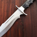Expendables Legionnaire Bowie Knife Replica – Steel – material and finish detail