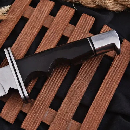 Handmade Scream Movie Replica Knife: Bull Horn Handle Camping Tool Bowie Knife