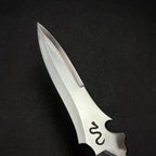 Resident Evil 4 Jack Krauser D2 Knife Replica – handle or hilt detail
