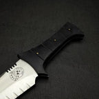 Resident Evil 4 Leon Kennedy Knife Replica – Full Tang – handle or hilt detail